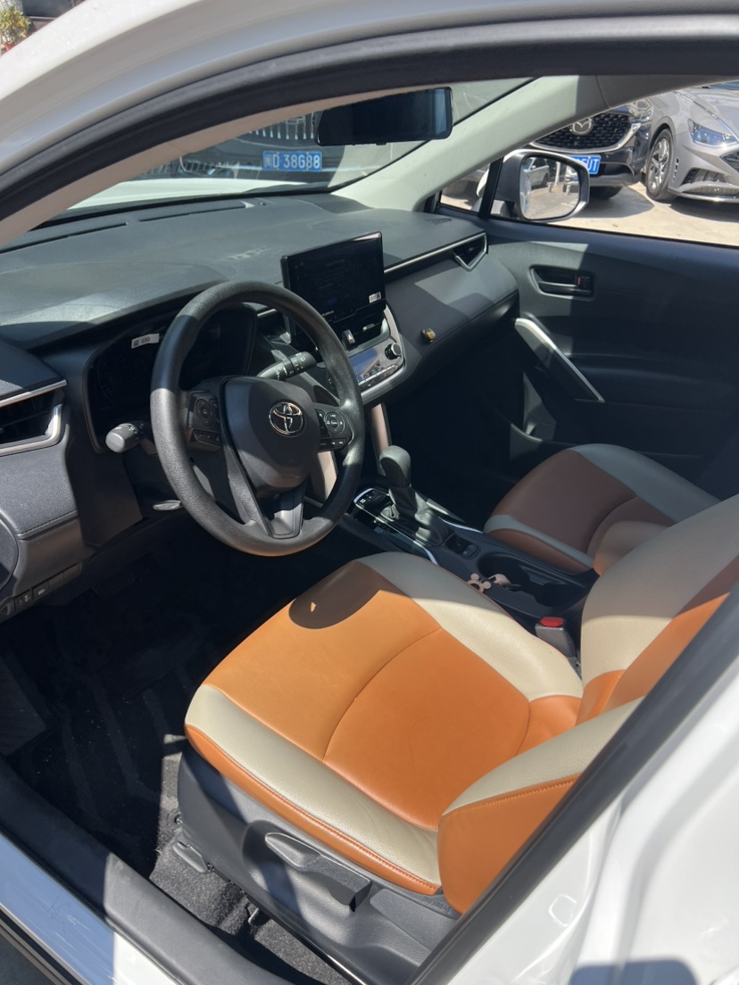 Toyota Corolla Cross 2023 immagine di auto #3