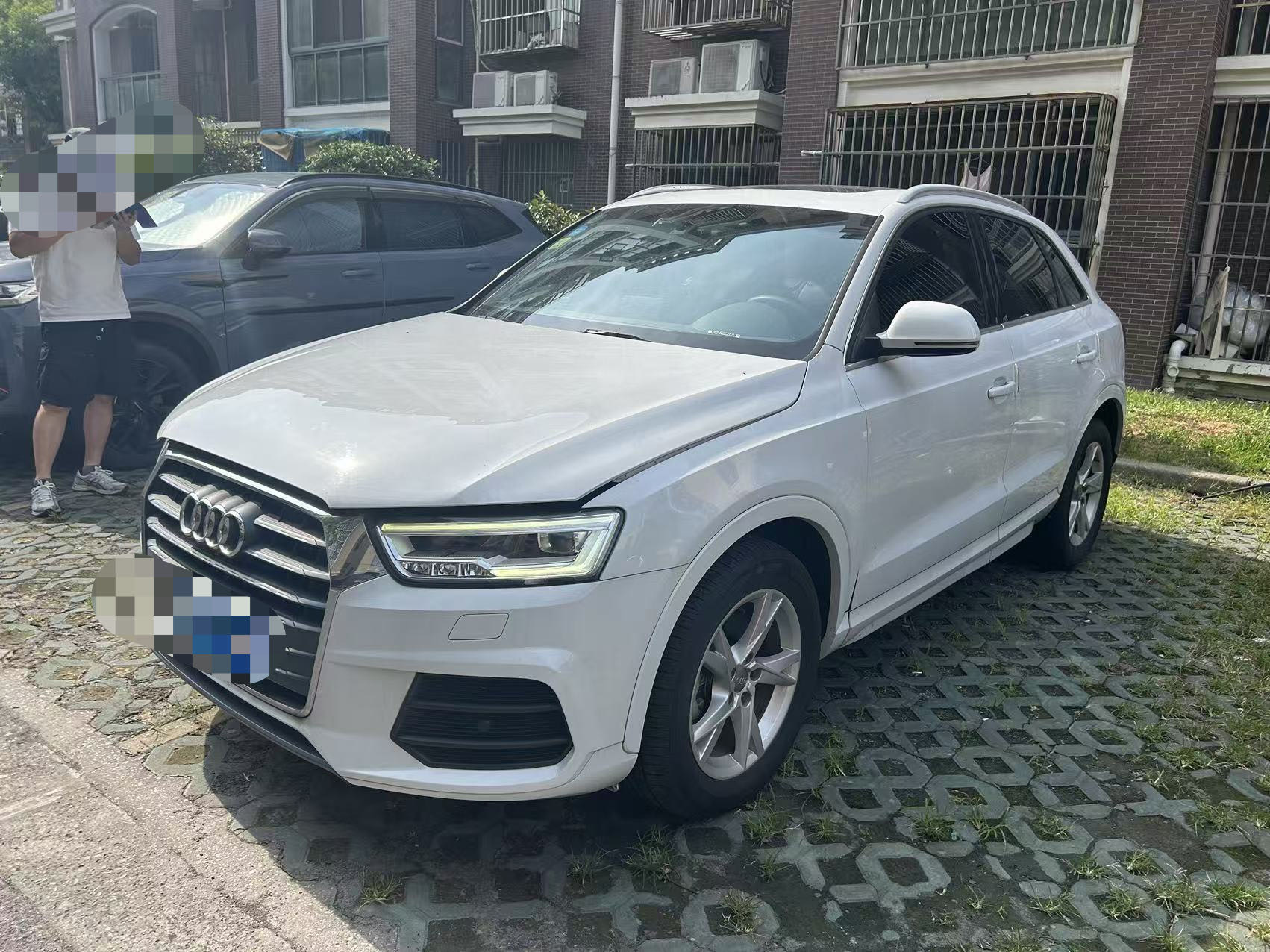 Audi Q3 2018 car image #3