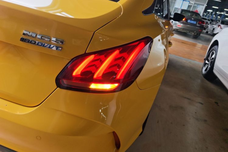 MG 5 2022 #8 MG 5 2022 car image #8