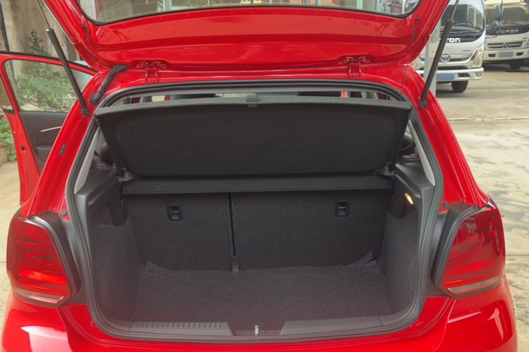 Volkswagen Polo 2018 car image #25