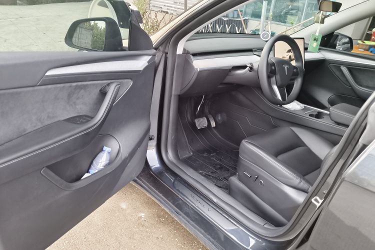 Tesla Model Y 2024 #12 Tesla Model Y 2024 immagine di auto #12