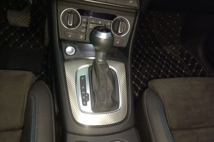 Audi Q3 2019 immagine di auto #18