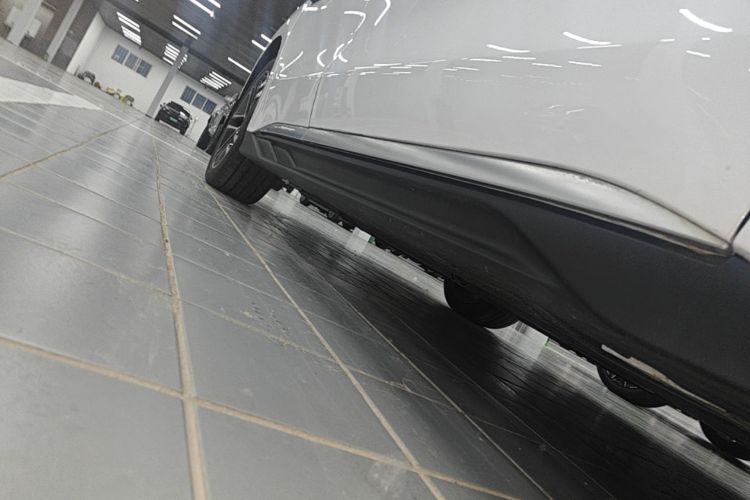 BYD Han 2023 car image #26