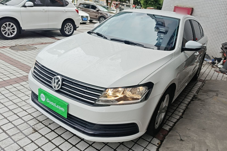 Volkswagen Lavida 2017 car image #2