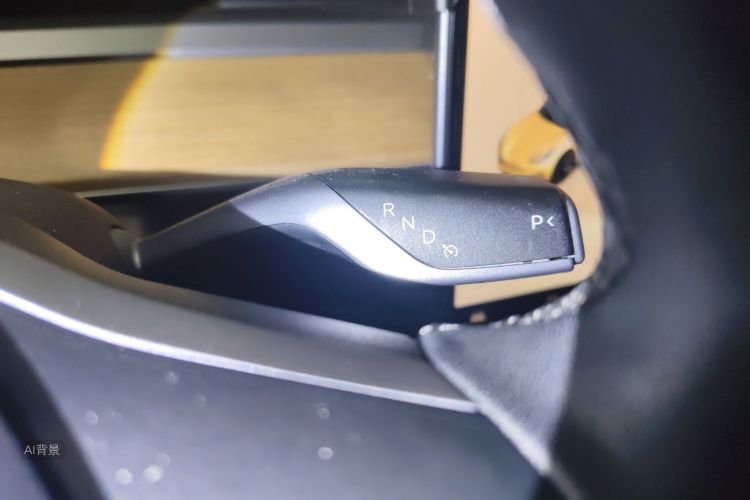 Tesla Model 3 2022 car image #16