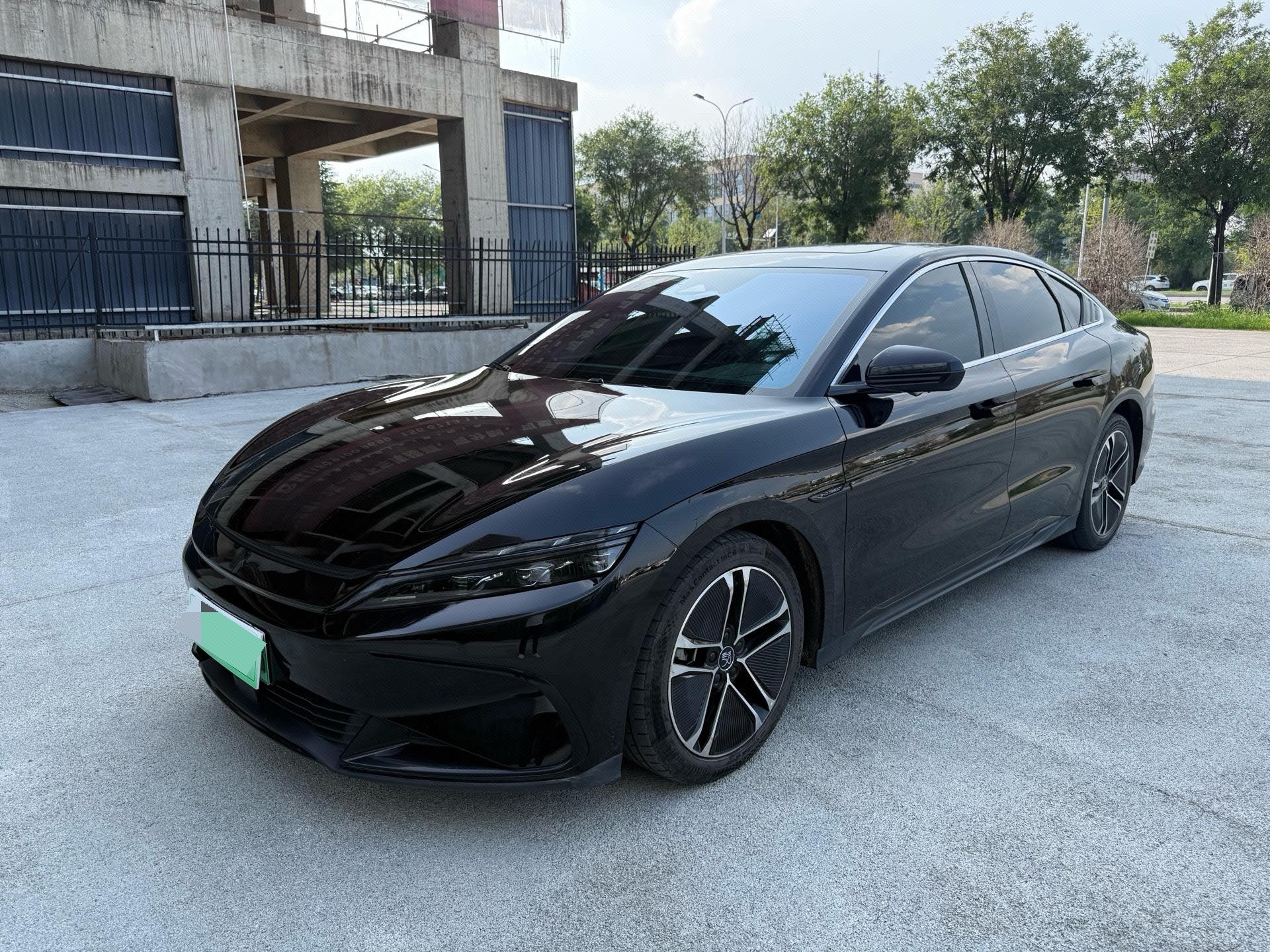 BYD Han 2023 car image 