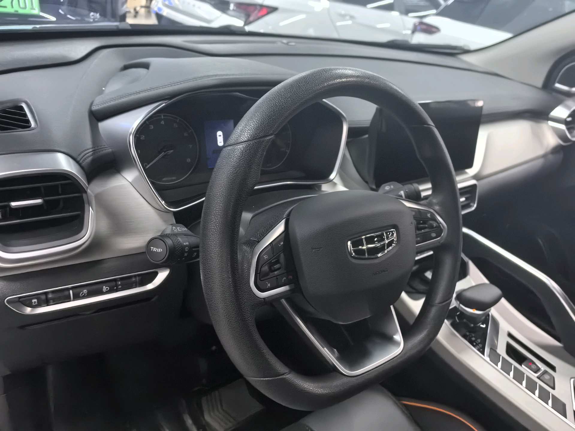 GEELY Coolray 2024 car image #3