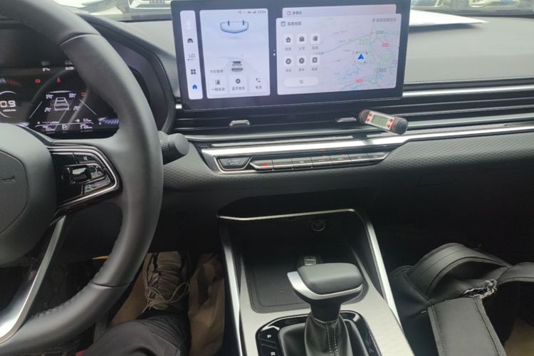 GEELY Emgrand 2024 car image #13