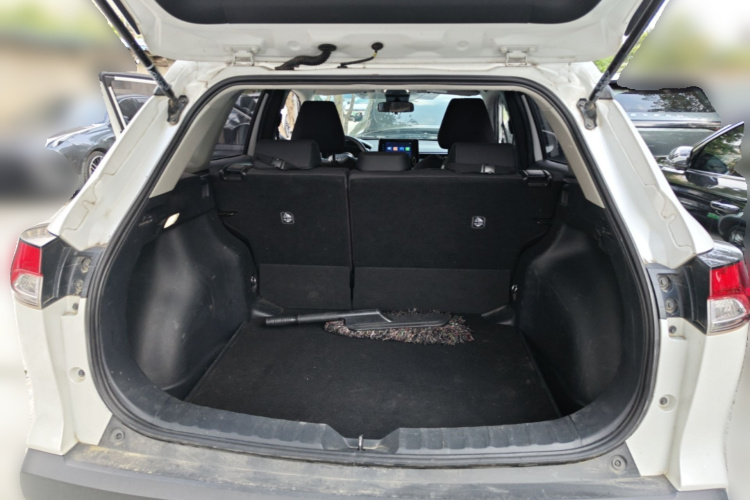Toyota Corolla Cross 2023 صورة سيارة #21