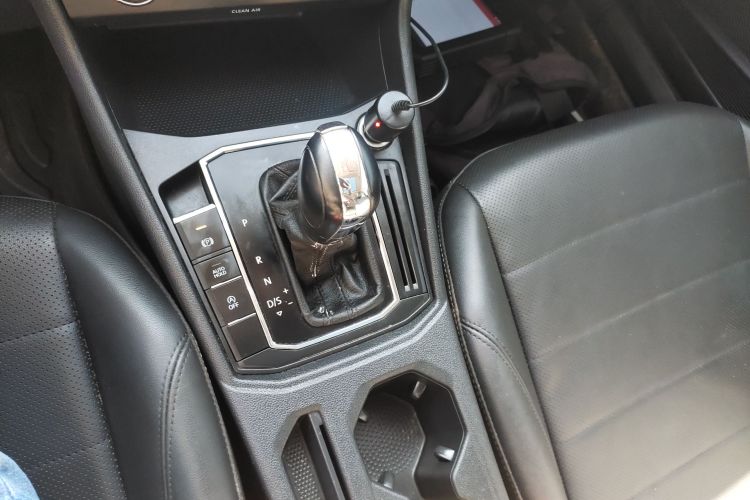 Volkswagen Lavida 2019 #14 Volkswagen Lavida 2019 car image #14