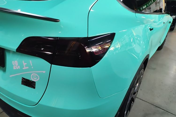 Tesla Model Y 2022 #8 Tesla Model Y 2022 car image #8
