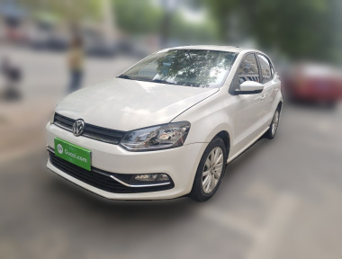 Volkswagen Polo 2015 car image 