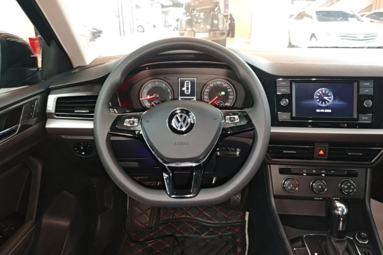 Volkswagen Lavida 2019 #11 Volkswagen Lavida 2019 car image #11