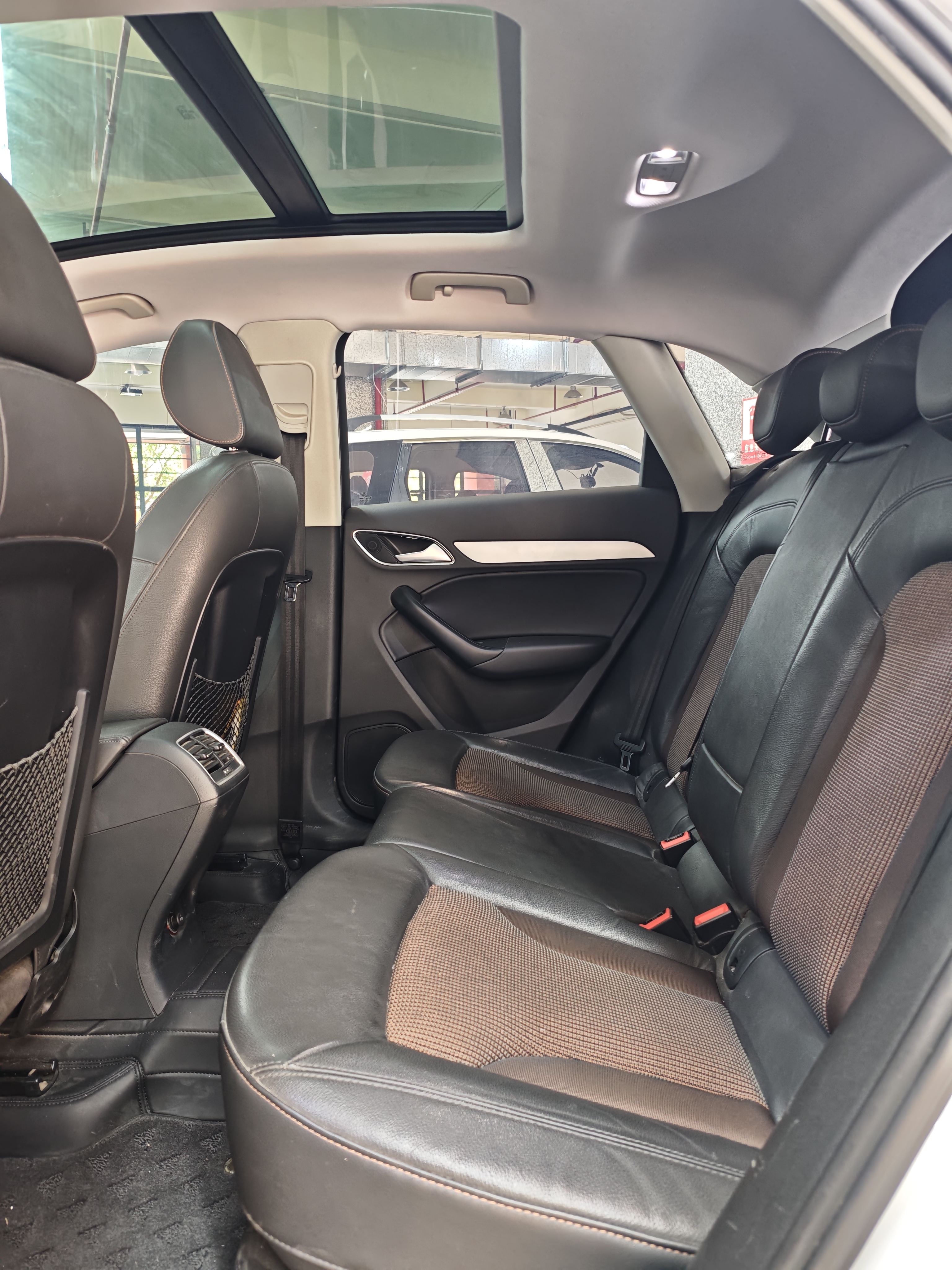 Audi Q3 2018 immagine di auto #6
