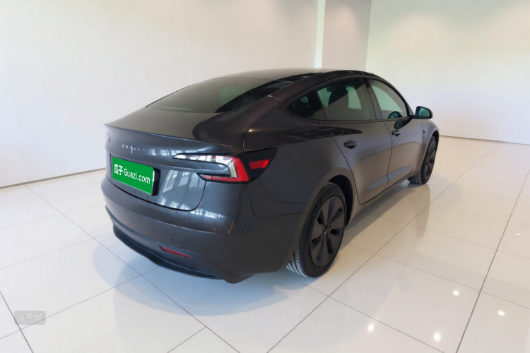 Tesla Model 3 2024 #7 Tesla Model 3 2024 car image #7
