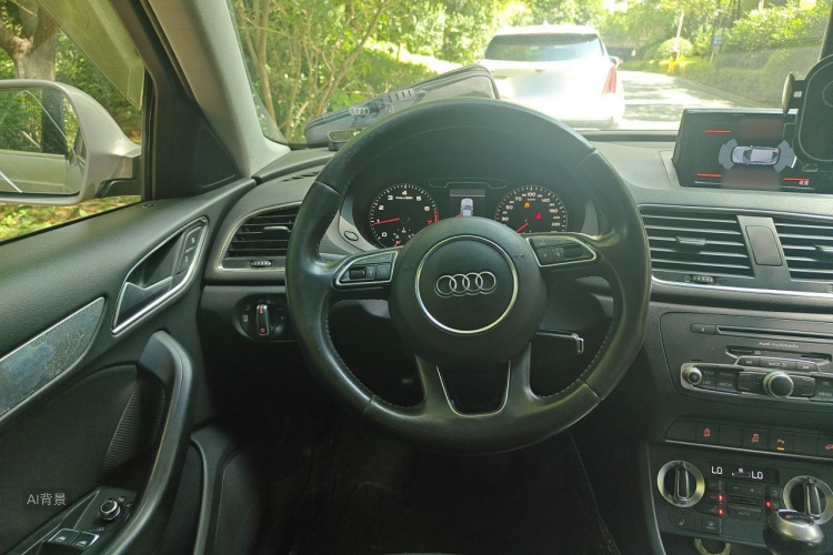 Audi Q3 2015 #12 Audi Q3 2015 car image #12