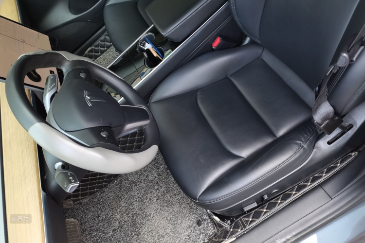 Tesla Model 3 2020 #17 Tesla Model 3 2020 car image #17