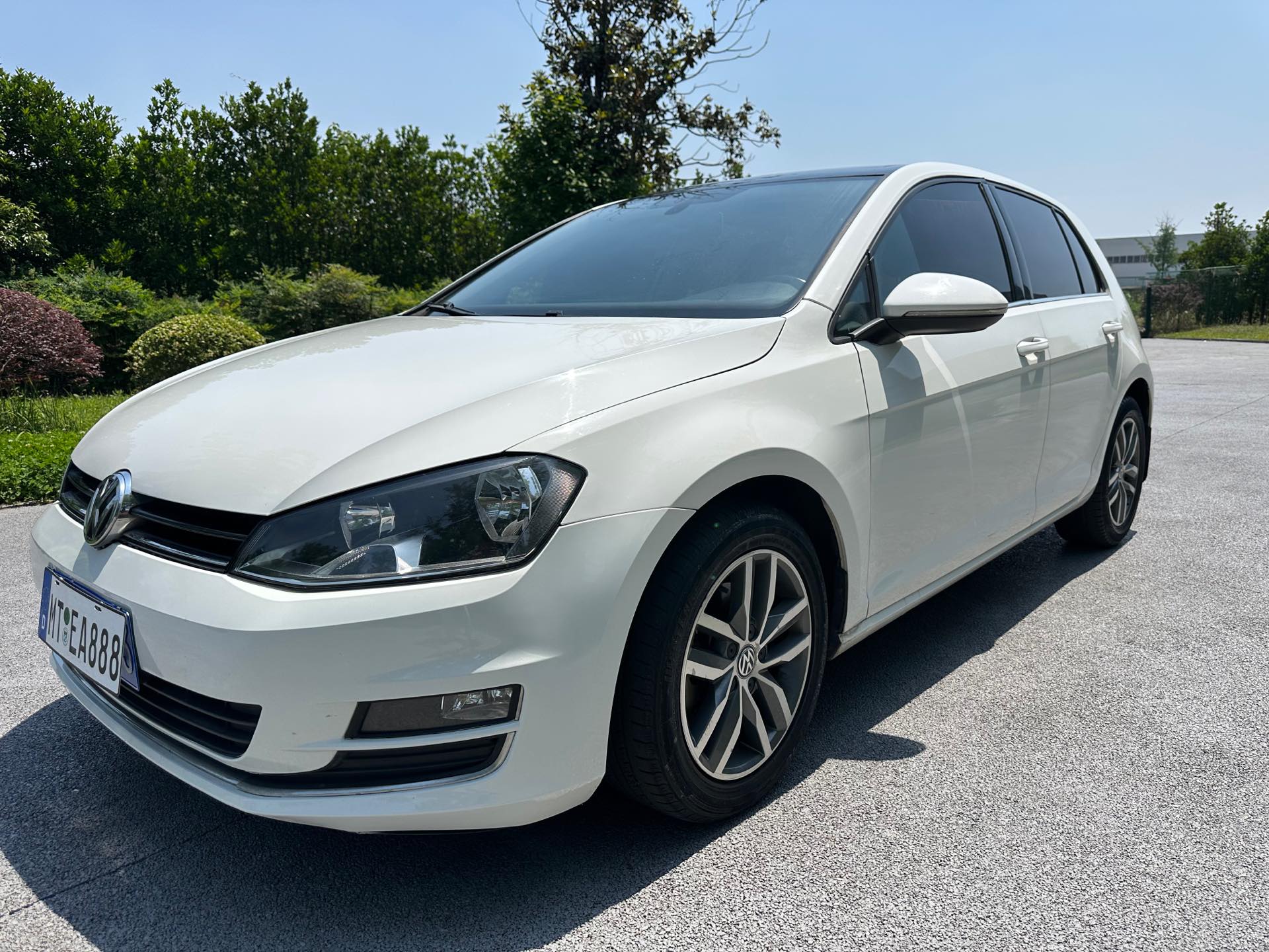2016 2016 car image