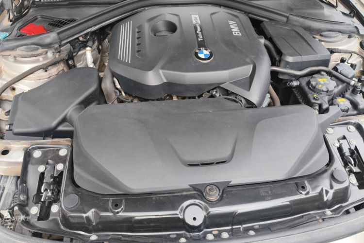 BMW 3 Series 2018 #22 BMW 3 Series 2018 car image #22