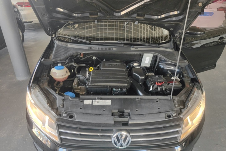 Volkswagen Santana 2016 car image #20