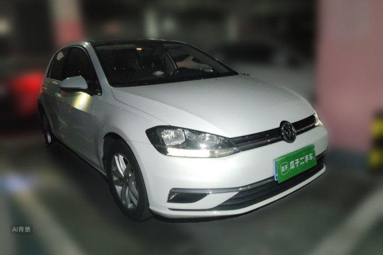 Volkswagen Golf 2018 car image #4
