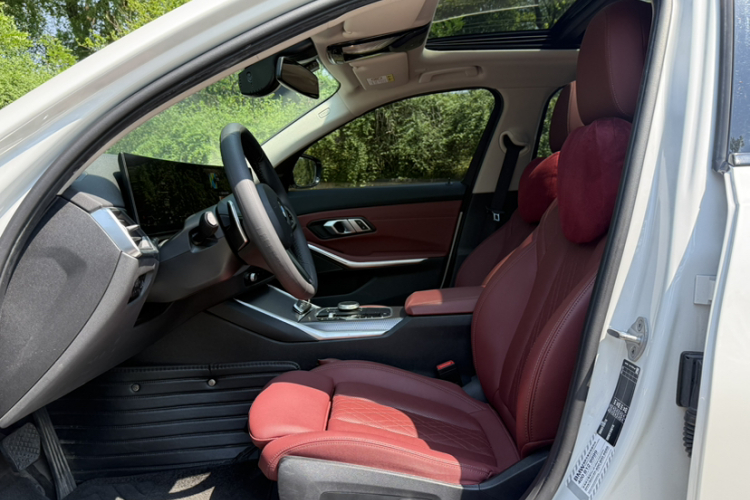 BMW 3 Series 2024 #20 BMW 3 Series 2024 car image #20