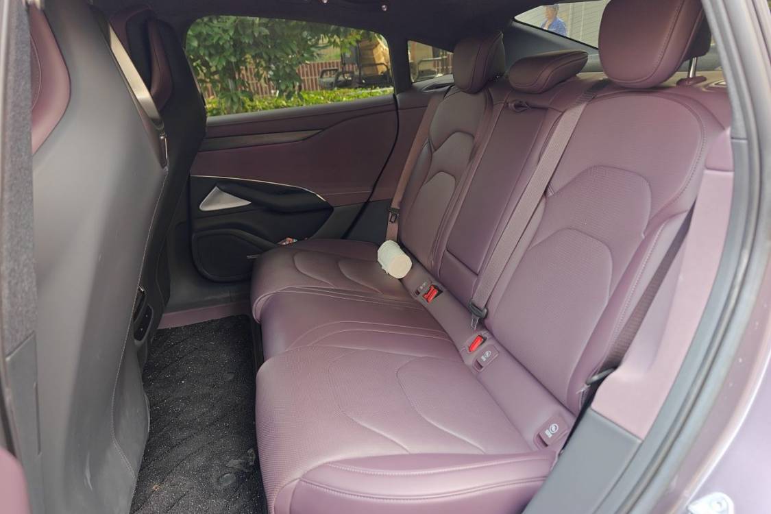 MI SU7 2024 car image #19