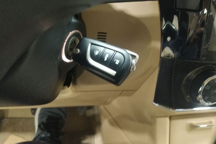 Toyota Corolla 2015 car image #14