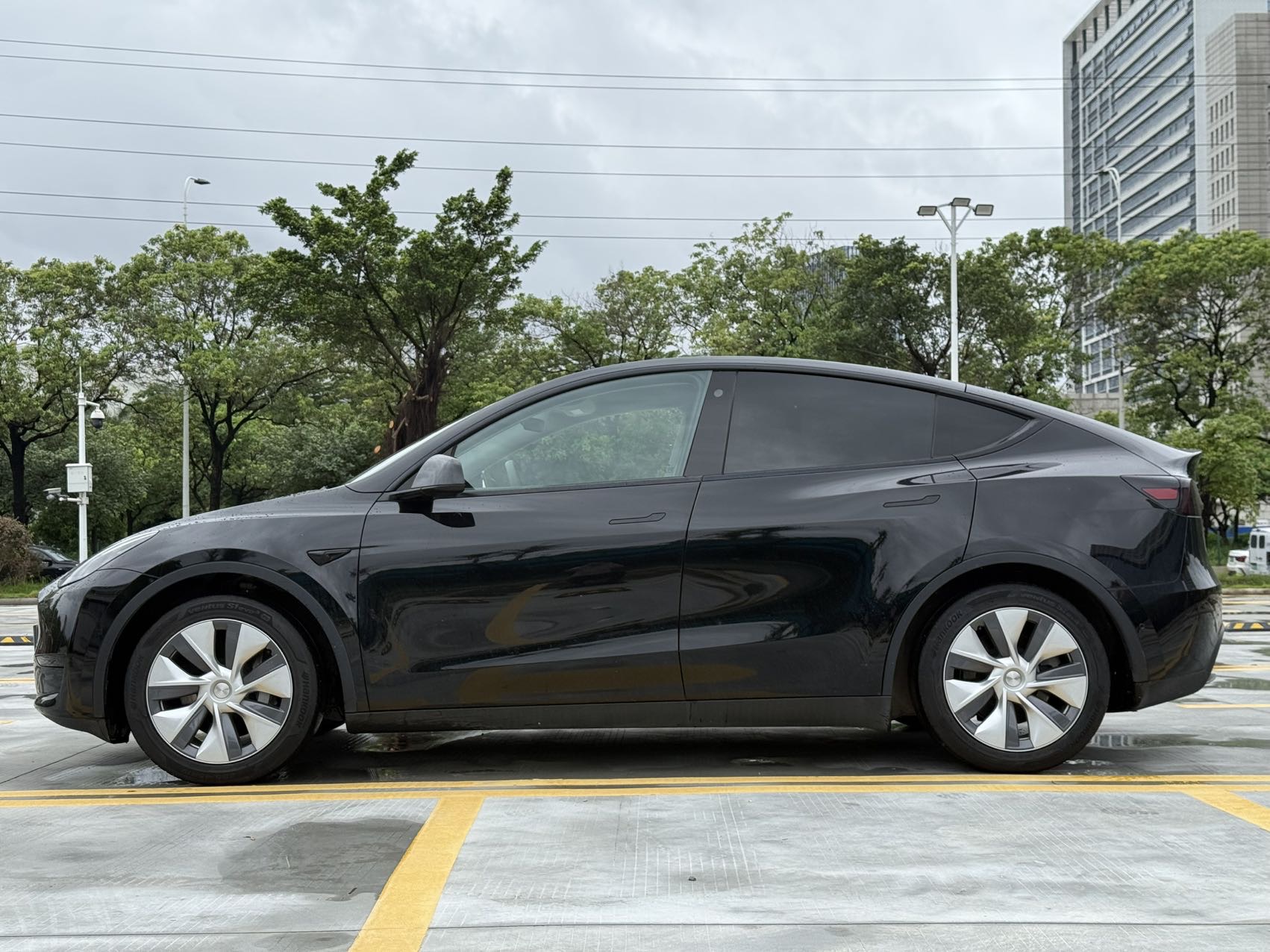 Tesla Model Y 2022 #13 Tesla Model Y 2022 immagine di auto #13