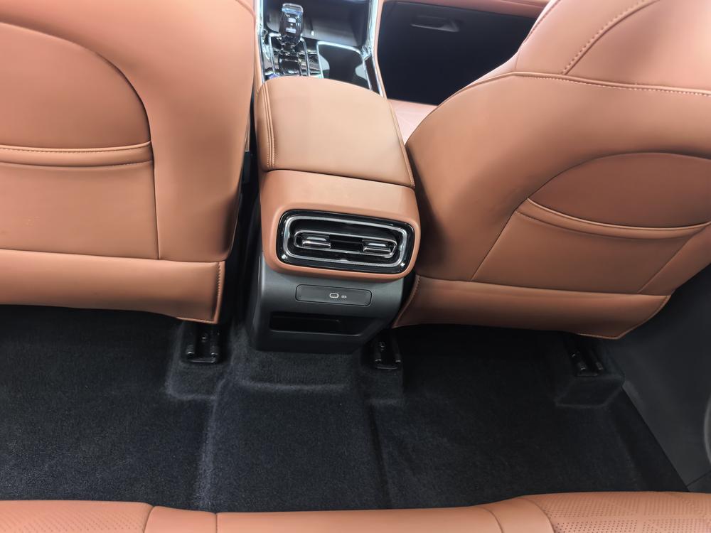 GEELY Emgrand 2025 #9 GEELY Emgrand 2025 صورة سيارة #9