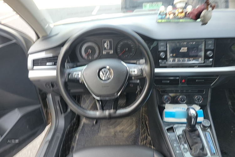 Volkswagen Lavida 2018 car image #12