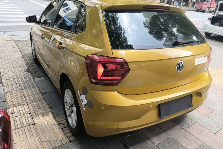 Volkswagen Polo 2020 car image #5