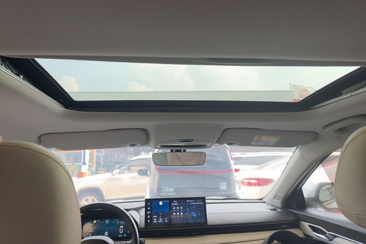 GEELY Emgrand L HiP 2022 imagen de coche #18