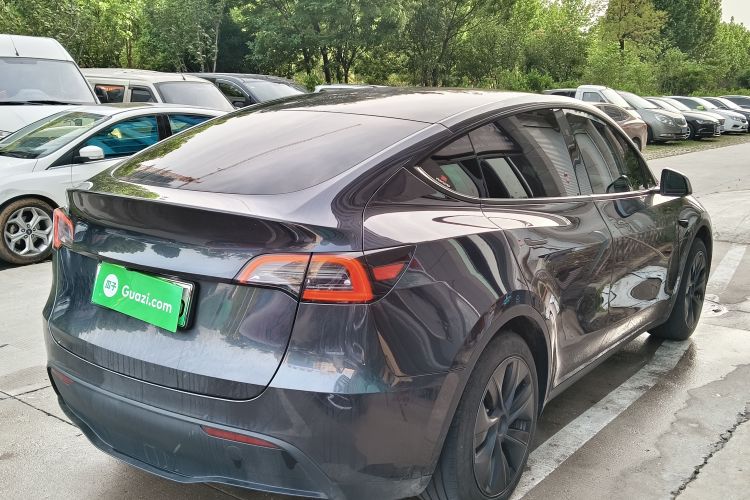 Tesla Model Y 2024 #5 Tesla Model Y 2024 immagine di auto #5
