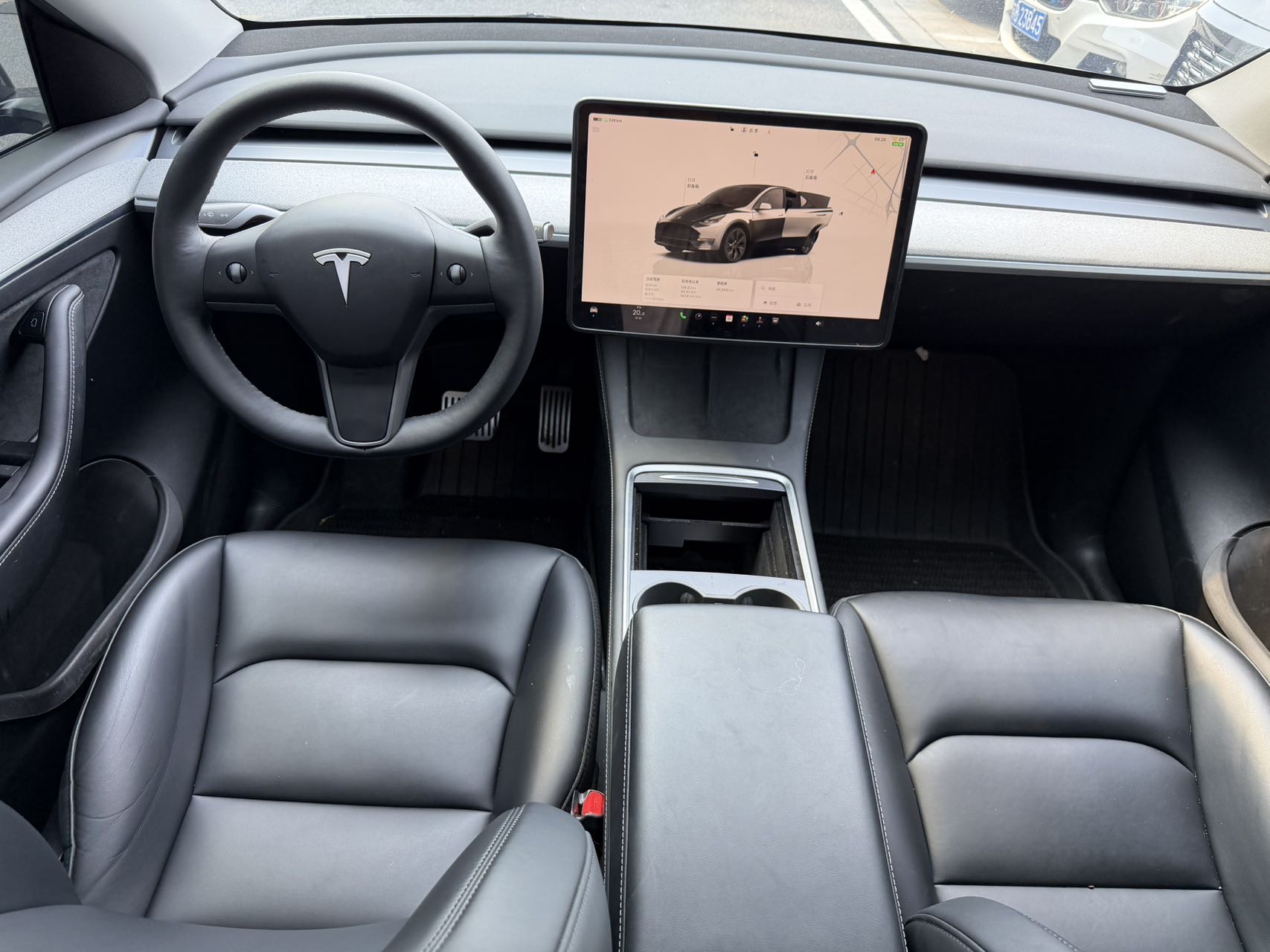 Tesla Model Y 2024 #10 Tesla Model Y 2024 car image #10