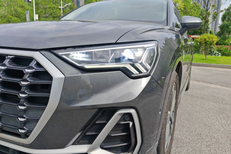Audi Q3 2022 #26 Audi Q3 2022 car image #26