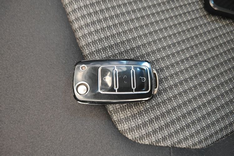 Volkswagen Santana 2017 #9 Volkswagen Santana 2017 car image #9