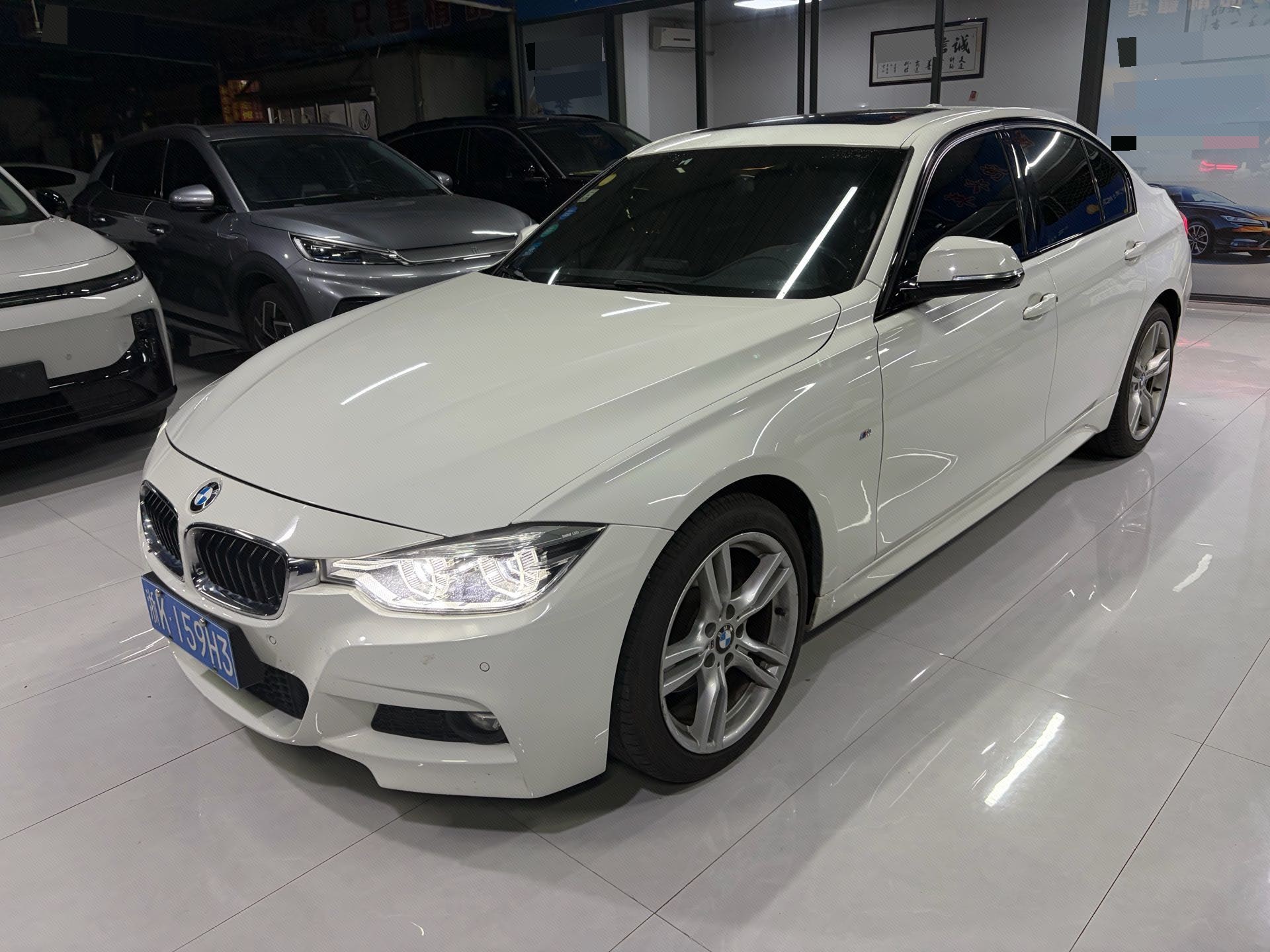 BMW 3 Series 2018 car image 