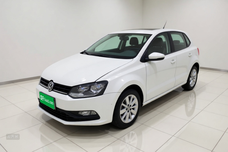 Volkswagen Polo 2014 car image #2