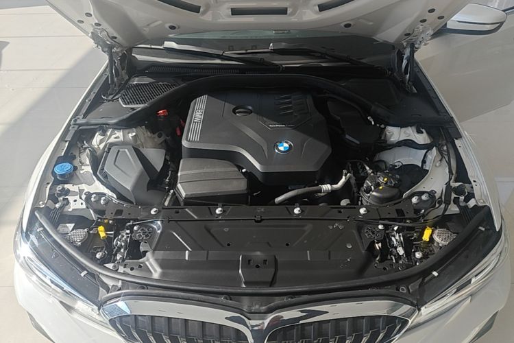 BMW 3 Series 2021 #20 BMW 3 Series 2021 car image #20