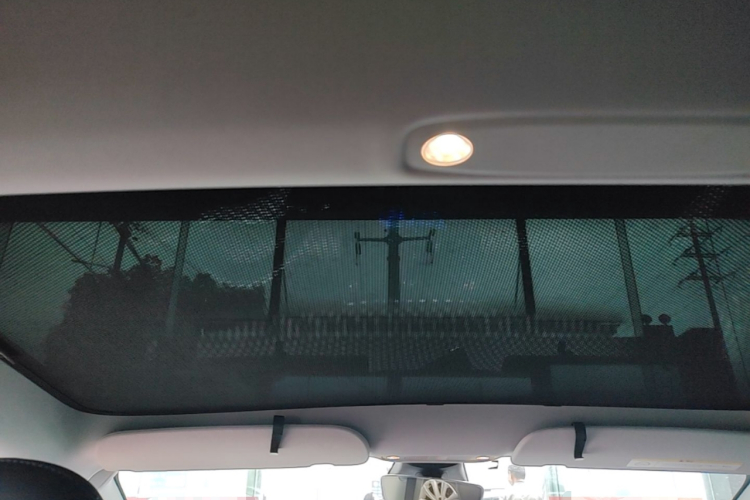 Tesla Model 3 2022 car image #25