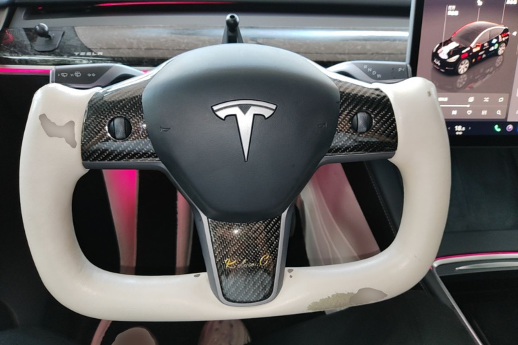 Tesla Model Y 2023 #11 Tesla Model Y 2023 car image #11