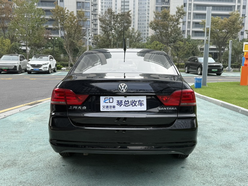 Volkswagen Santana 2019 imagen de coche #8
