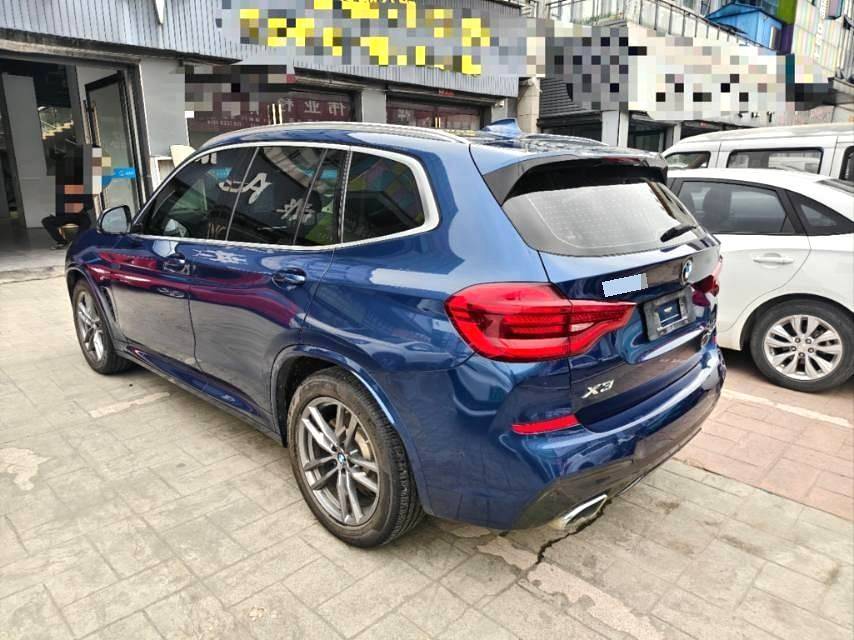 BMW X3 2020 car image #9