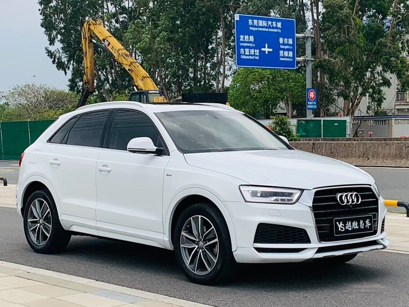 Audi Q3 2019 car image 