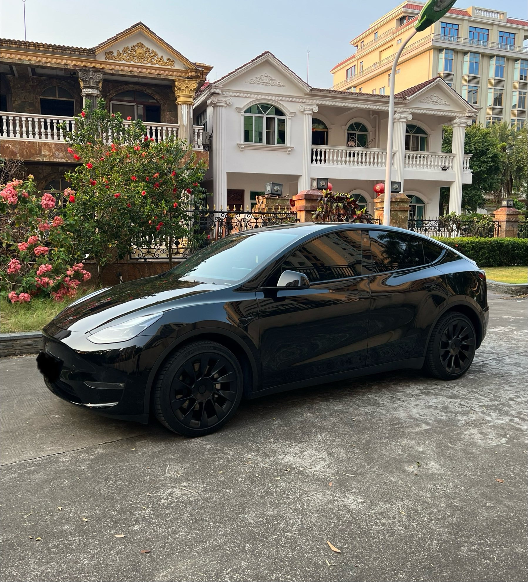 Tesla Model Y 2022 Tesla Model Y 2022 car image