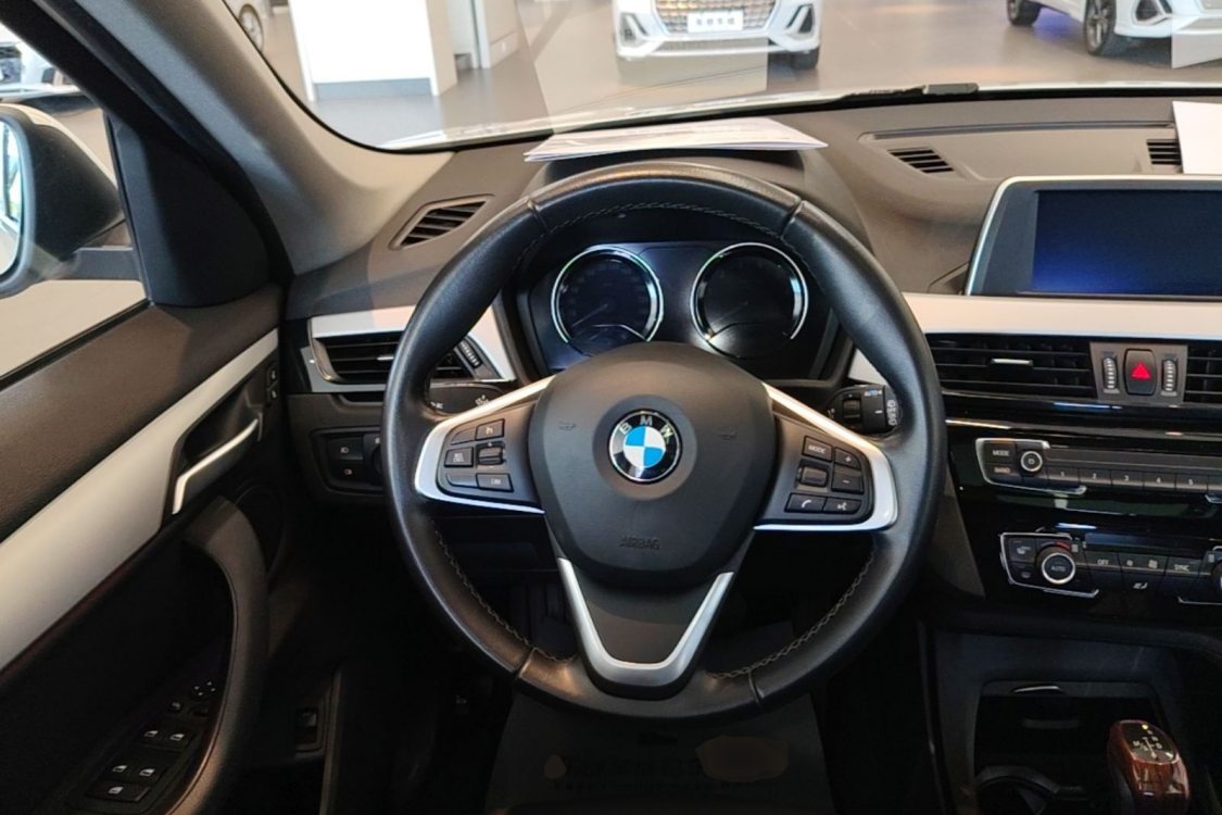 BMW X1 2019 صورة سيارة #22