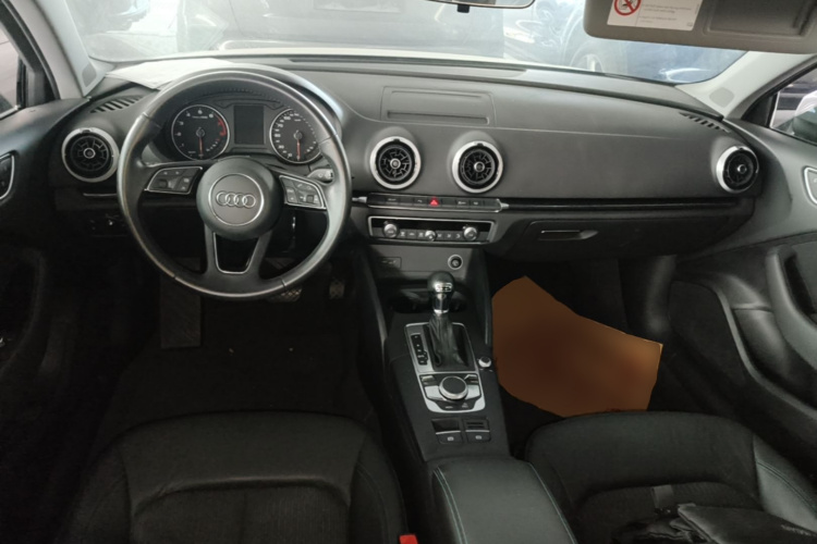 Audi A3 2019 car image #10