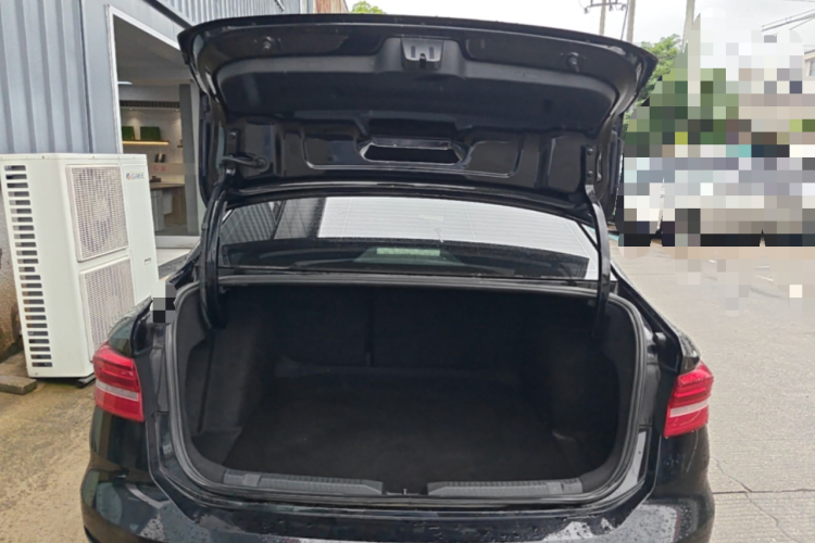 Volkswagen Lavida 2019 car image #19