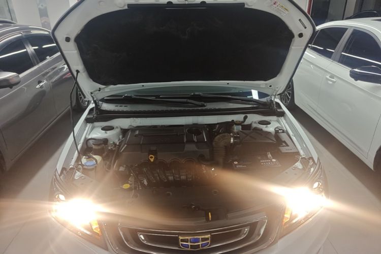 GEELY Emgrand 2017 #20 GEELY Emgrand 2017 car image #20